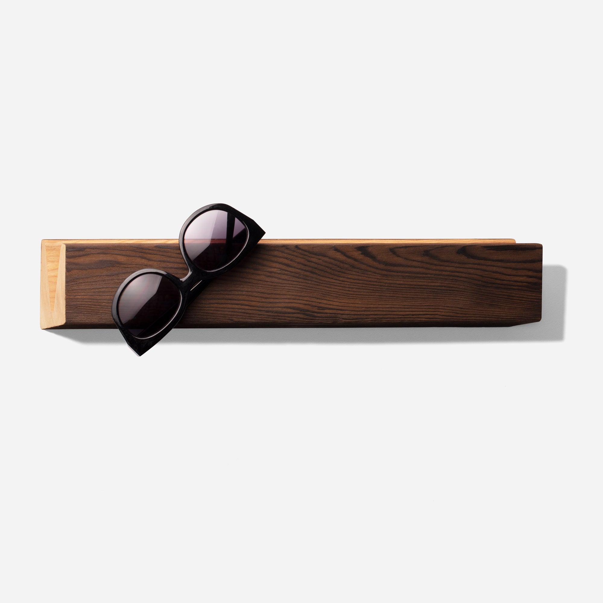 Cool Sunglass Holder – Stylish glasses holder made of natural wood