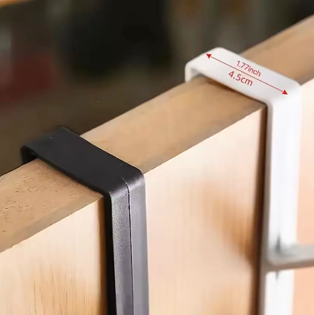 Türmontierter Kleider- und Taschenorganizer