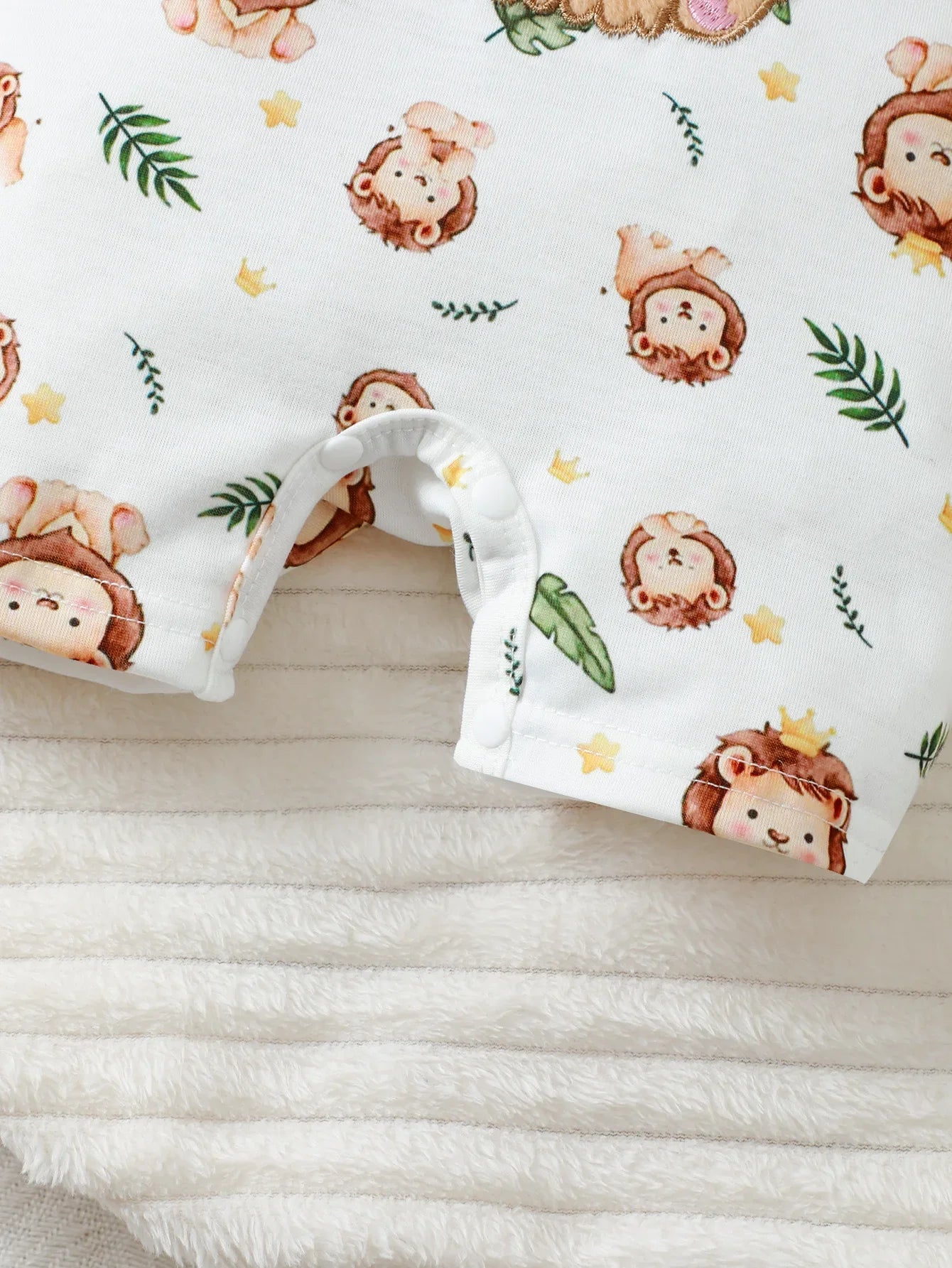 LittleKing™ Baby Boy Lion Outfit Set