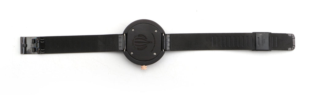 Lumin – Minimalistische schwarze Uhr aus karbonisiertem Bambus-4